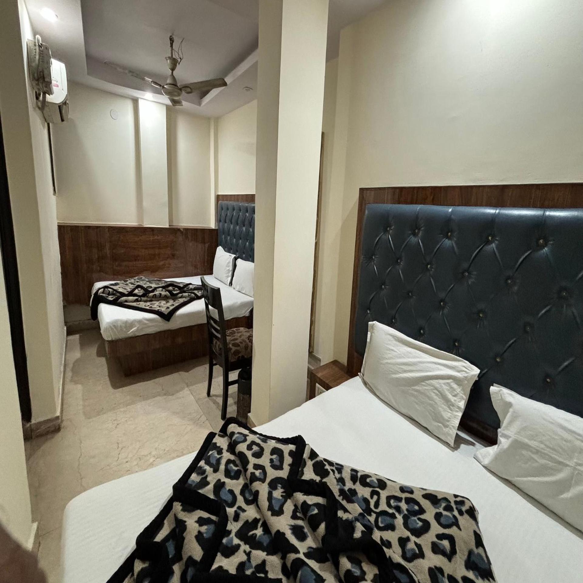 Hotel Pk International Near By New Delhi Station I Couple Friendly Ruang foto